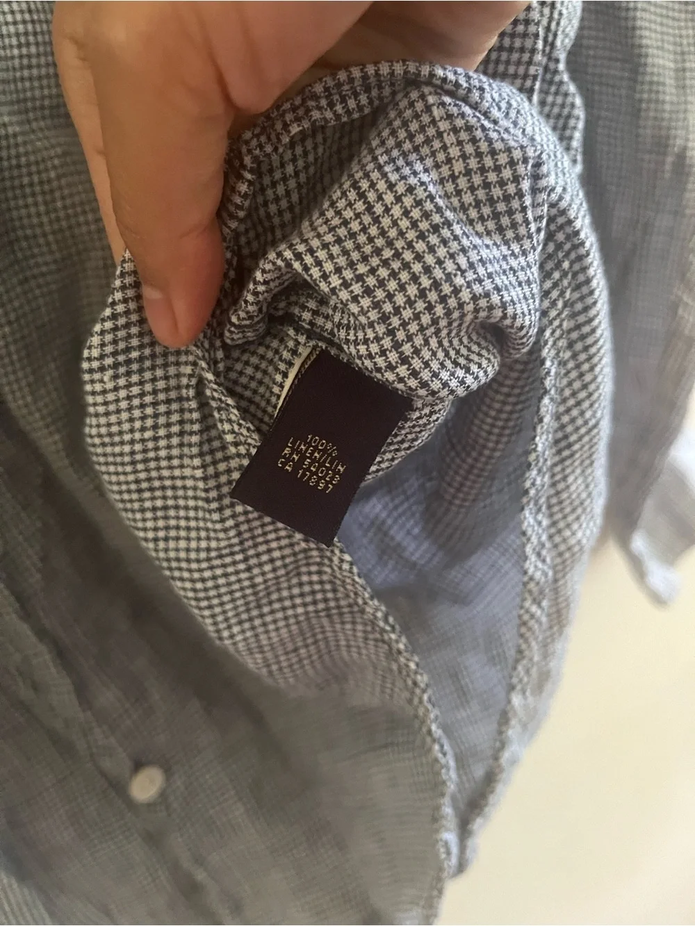 Banana Republic 100% Linen Blue White Check Button Up shirt Medium Coastal